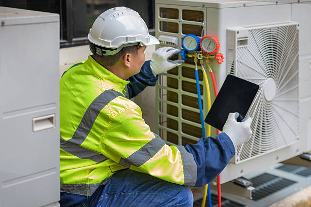 Professional Ductwork Repair technician working in Freeport, IL